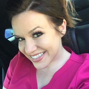 Meet your Posher, Lori